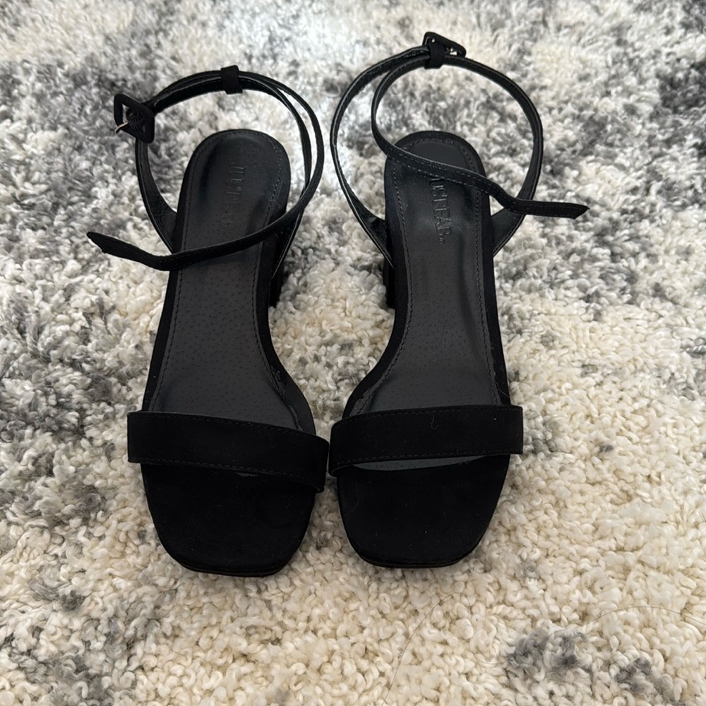 Black Platform Heeled Sandal - Size 6.5
